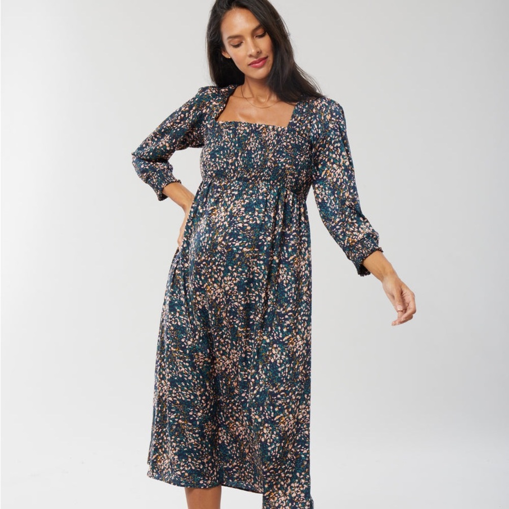 Ingrid and Isabel Maternity The Breeze Dress